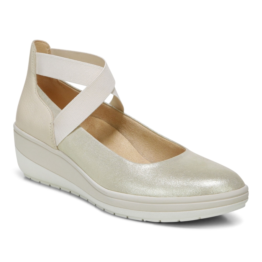 Ellery Wedge Vionic Creme Wildleder