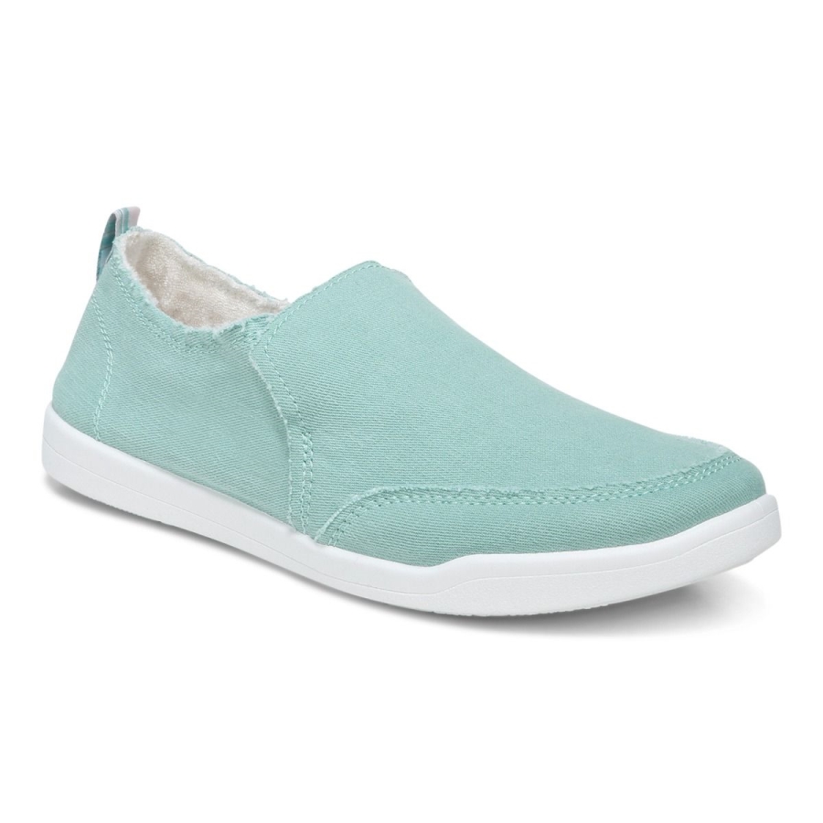 Beach Malibu Slip-on Sneaker: Canvas Wasabi Canvas Vionic